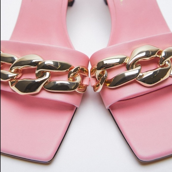ZARA BNWT Sandals with Chain - Picture 5 of 7